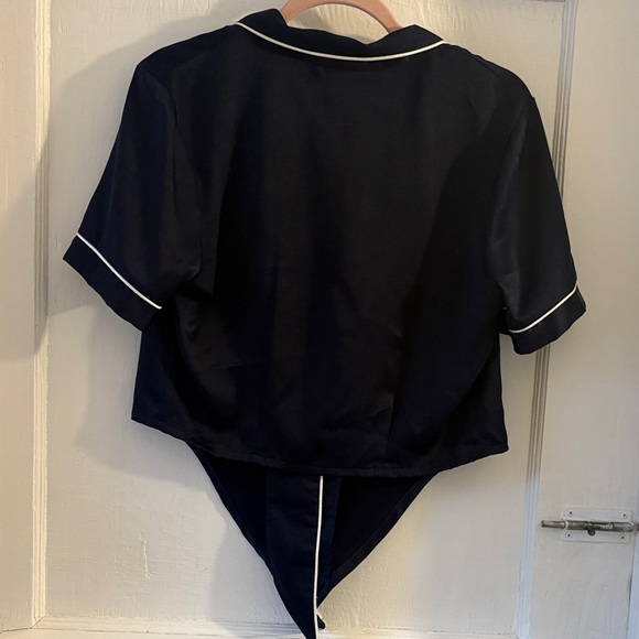 Dancing Riot Vintage Navy Blue Women's Blouse with White Trim - Picture 6 of 6